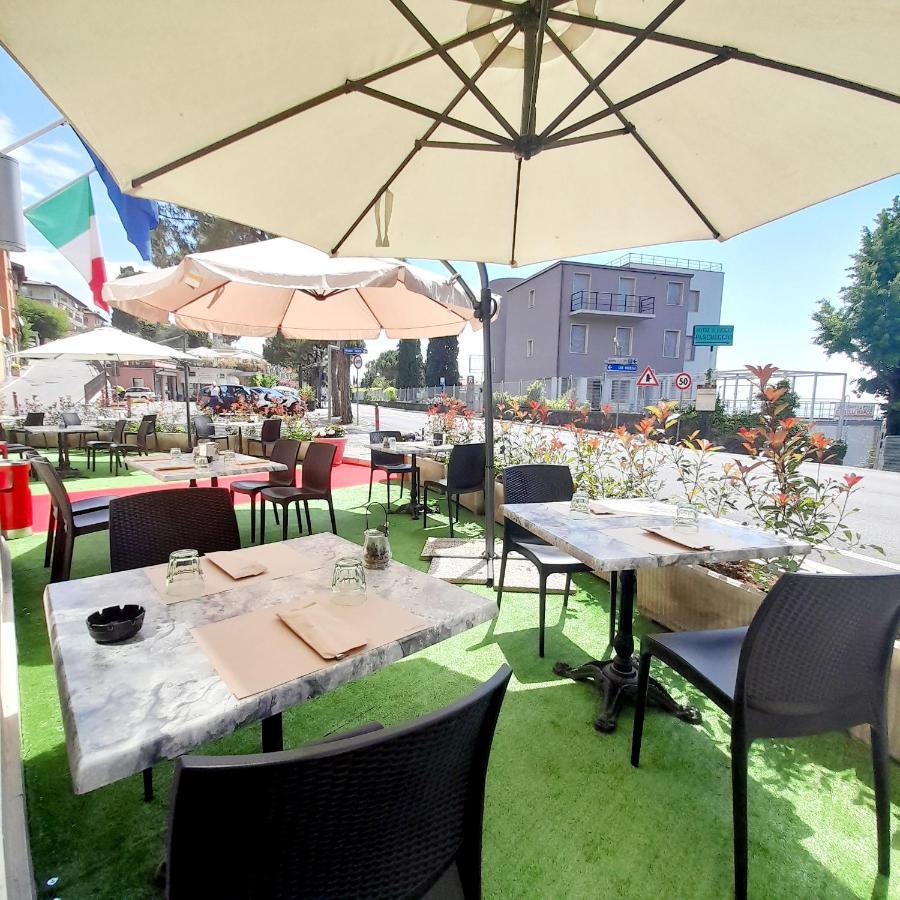 Bike Hotel Touring Gardone Riviera & Wellness Exterior photo